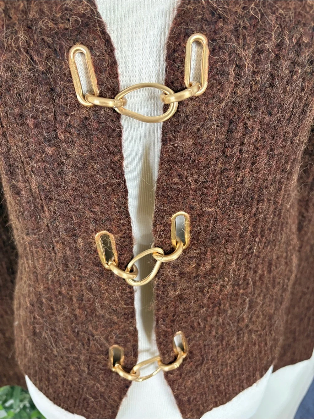 Cult Gaia Brown Wool Gold-Tone Link Closure V-Neck Cardigan Sweater L - Picture 5 of 7